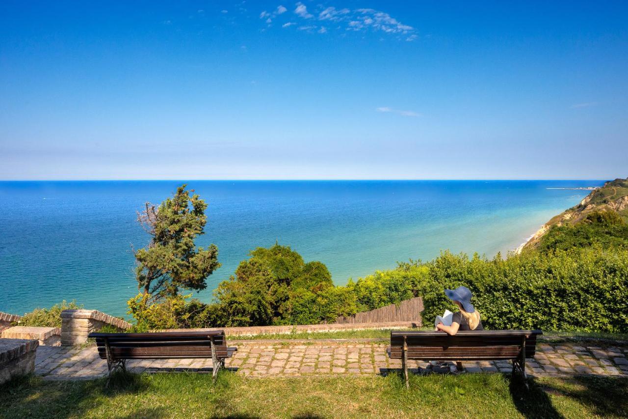 Il Mare In Collina - Le Ortensie Di Liliana * Fiorenzuola di Focara